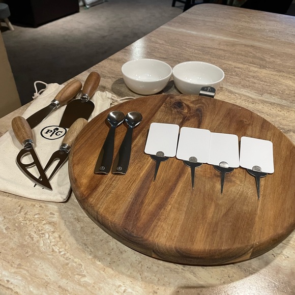 Pampered Chef- Premium Charcuterie cheese board. BRAND NEW!!!! - Picture 8 of 8